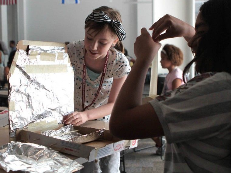 girl.engineers.001.dw.07272011.jpg